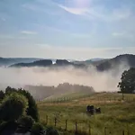 Modernes Mit Parkplatz In Der Eifel * Schleiden