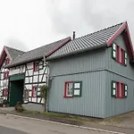 Apartmán Modernes Mit Parkplatz In Der Eifel