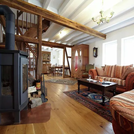 아파트 Modernes Apartment Mit Parkplatz In Der Eifel *