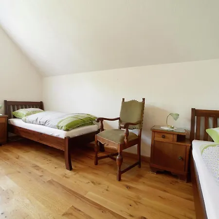 Modernes Apartment Mit Parkplatz In Der Eifel 슈라이덴