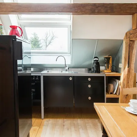 Modernes Apartment Mit Parkplatz In Der Eifel * 슈라이덴