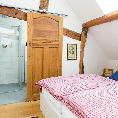 Modernes Apartment Mit Parkplatz In Der Eifel *