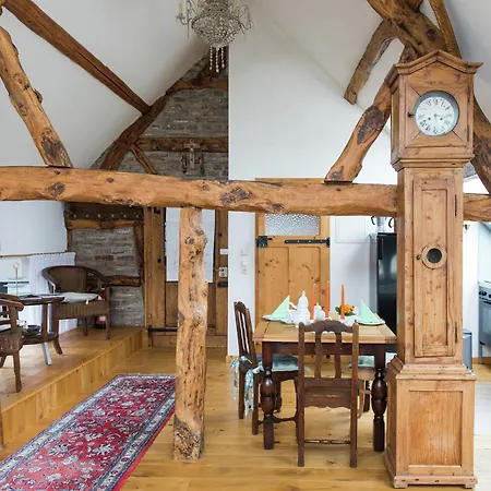 Modernes Apartment Mit Parkplatz In Der Eifel * 슈라이덴