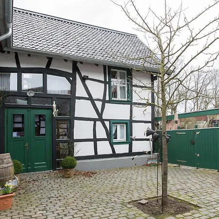 Modernes Mit Parkplatz In Der Eifel Apartamento Schleiden