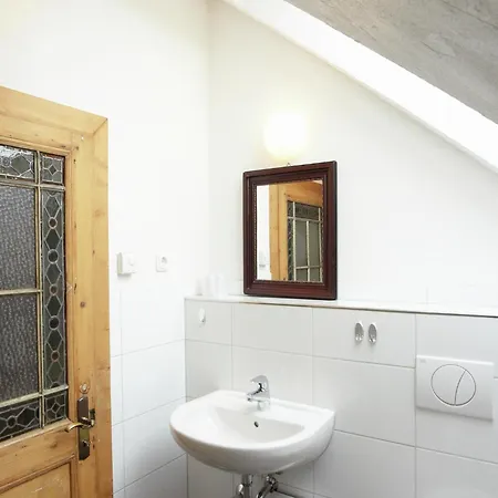 Modernes Apartment Mit Parkplatz In Der Eifel *