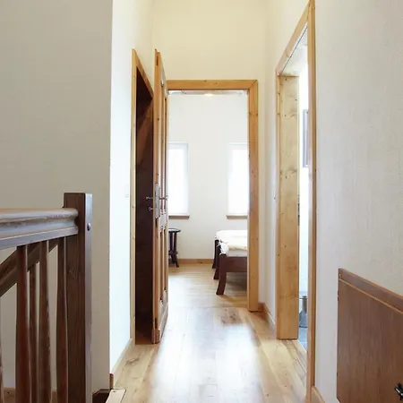 Modernes Apartment Mit Parkplatz In Der Eifel * 슈라이덴