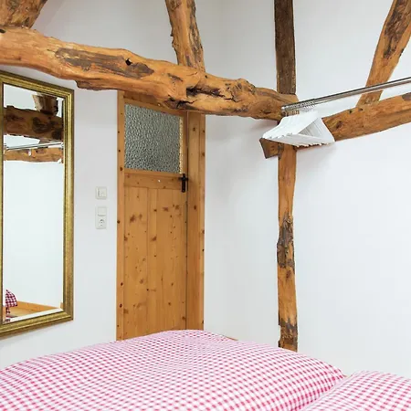 Modernes Apartment Mit Parkplatz In Der Eifel 아파트 *