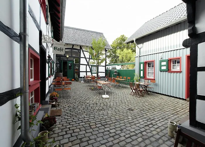 Апартаменты Modernes Apartment Mit Parkplatz In Der Eifel Шляйден