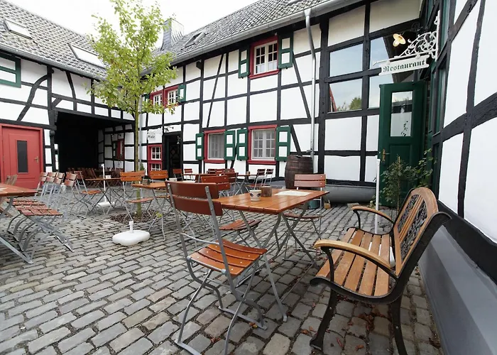 Modernes Apartment Mit Parkplatz In Der Eifel * Шляйден