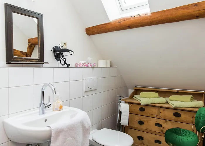 Modernes Apartment Mit Parkplatz In Der Eifel Апартаменты *