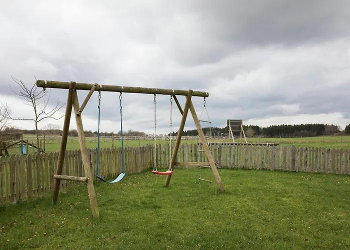 Апартаменты Modernes Apartment Mit Parkplatz In Der Eifel Шляйден