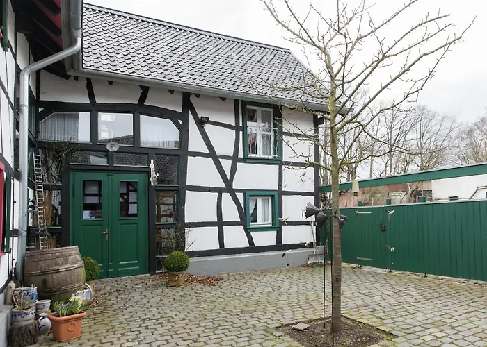 Modernes Apartment Mit Parkplatz In Der Eifel Апартаменты Шляйден